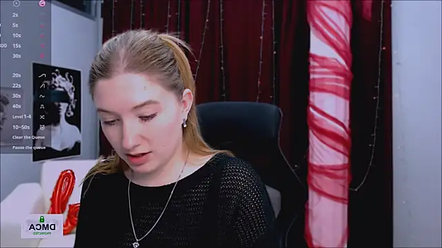 Snapshot of daisy_candy chatting on 03/21/25, 09:01 daisy candy online show from 03/21/25, 09:01