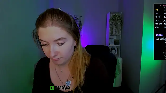 Snapshot of daisy_candy chatting on 09/16/25, 09:05 daisy candy online show from 09/16/25, 09:05