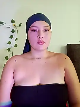 Celeste camila18 online show from 10/11/25, 04:38