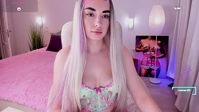 Miss Elia online show from 01/16/25, 05:12