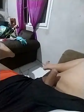 Whiper2024 online show from 10/28/25, 02:48