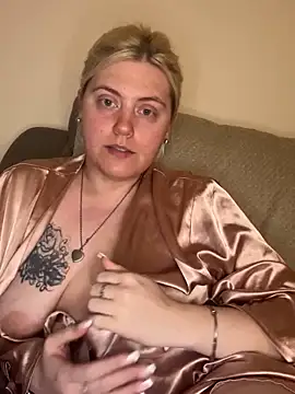 Blondiee3088 online show from 12/11/24, 12:02