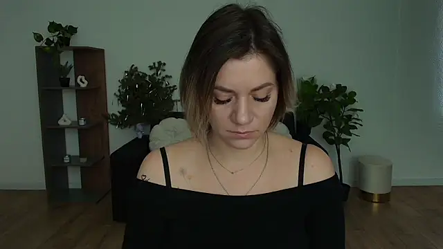 MariaSttone online show from 02/04/25, 10:21