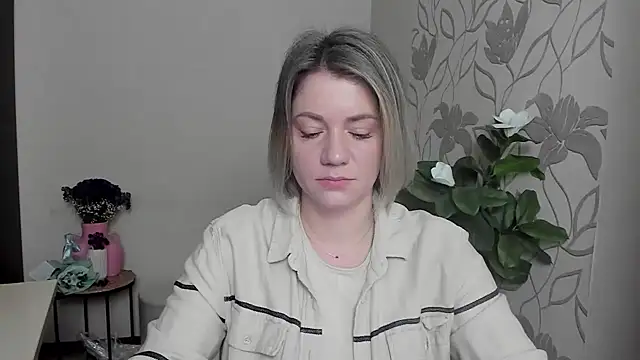 MariaSttone online show from 03/13/25, 11:19