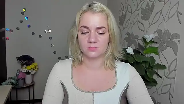 MariaSttone online show from 11/25/25, 10:32