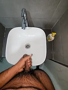 rahulGJ03 online show from 12/24/24, 06:39