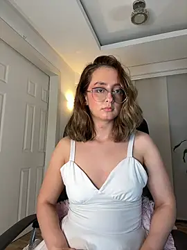 nicollefiorett online show from 03/11/26, 11:22