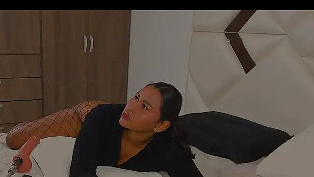 StormyButty18 online show from 03/21/26, 11:08