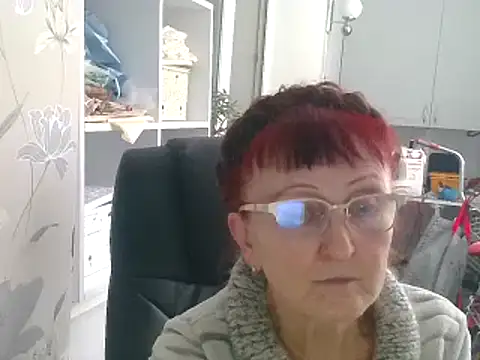 Snapshot of TanyaSweet634 chatting on 12/17/24, 08:01 TanyaSweet634 online show from 12/17/24, 08:01