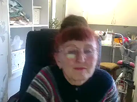 Snapshot of TanyaSweet634 chatting on 03/18/25, 03:42 TanyaSweet634 online show from 03/18/25, 03:42