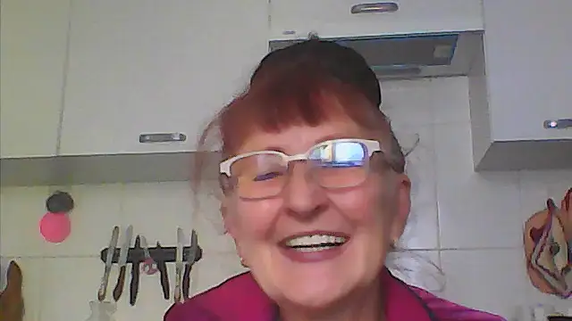 Snapshot of TanyaSweet634 chatting on 09/19/25, 06:26 TanyaSweet634 online show from 09/19/25, 06:26