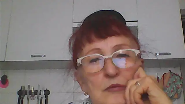 Snapshot of TanyaSweet634 chatting on 09/22/25, 06:04 TanyaSweet634 online show from 09/22/25, 06:04