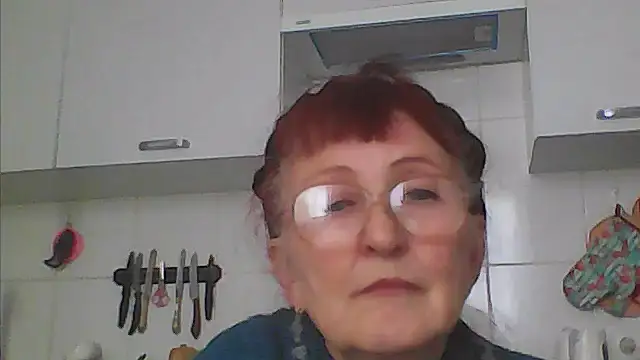 Snapshot of TanyaSweet634 chatting on 10/18/25, 09:10 TanyaSweet634 online show from 10/18/25, 09:10