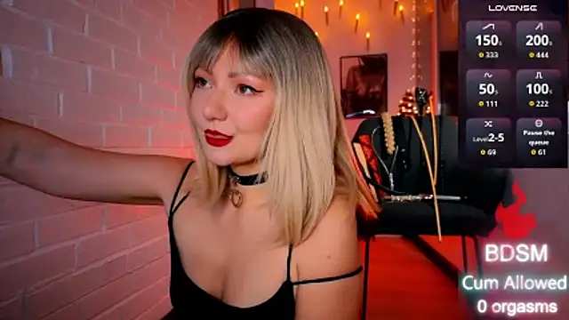 Sandralawrence online show from 12/15/25, 09:52