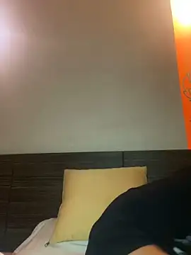 English-Chloe96 online show from 03/19/25, 01:40