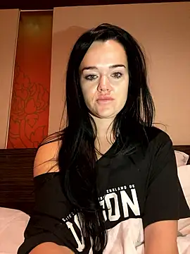 English-Chloe96 online show from 01/12/26, 05:07