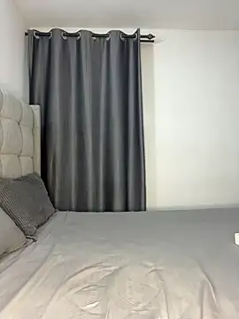 Snapshot of prettiepearl chatting on 05/01/26, 05:34 prettiepearl online show from 05/01/26, 05:34