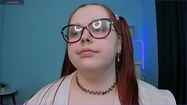 Snapshot of Crow_Diam0nd chatting on 12/02/24, 07:47 Crow Diam0nd online show from 12/02/24, 07:47