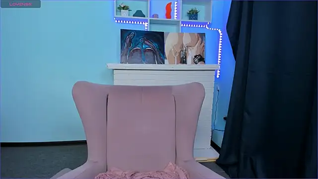 Snapshot of Crow_Diam0nd chatting on 12/07/24, 07:27 Crow Diam0nd online show from 12/07/24, 07:27