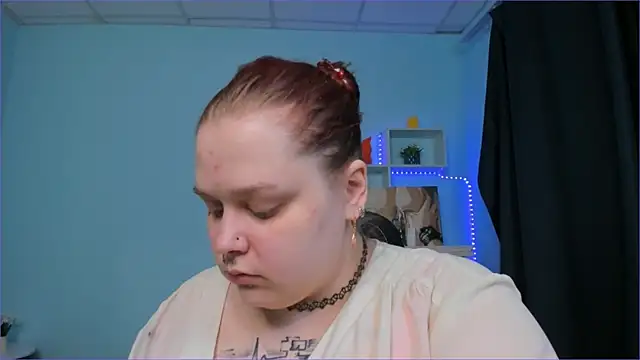 Snapshot of Crow_Diam0nd chatting on 12/10/24, 04:24 Crow Diam0nd online show from 12/10/24, 04:24