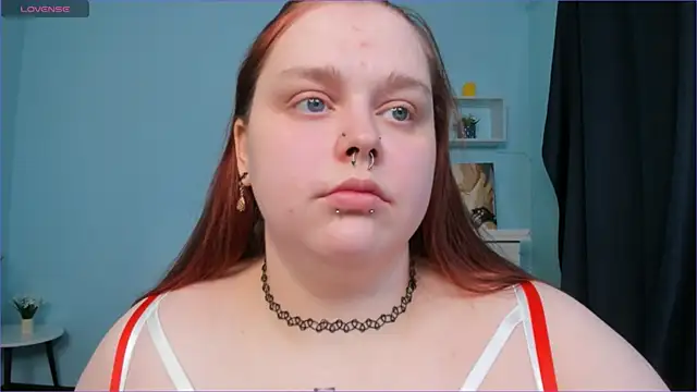 Snapshot of Crow_Diam0nd chatting on 12/11/24, 04:28 Crow Diam0nd online show from 12/11/24, 04:28