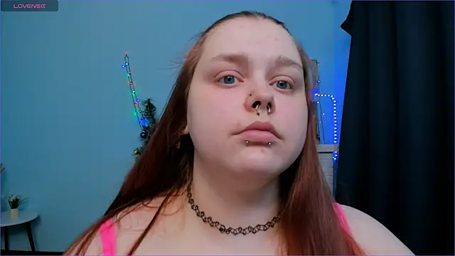 Snapshot of Crow_Diam0nd chatting on 01/05/25, 04:04 Crow Diam0nd online show from 01/05/25, 04:04