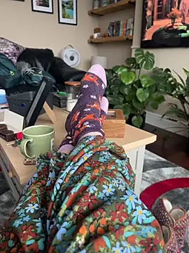 curvy-milf-abbie online show from 03/08/26, 04:22