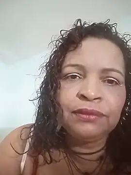 Snapshot of _violetta_- chatting on 02/21/25, 05:53  violetta - online show from 02/21/25, 05:53