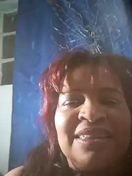 Snapshot of _violetta_- chatting on 02/24/25, 12:09  violetta - online show from 02/24/25, 12:09