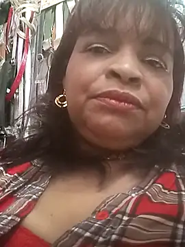 Snapshot of _violetta_- chatting on 02/25/25, 02:11  violetta - online show from 02/25/25, 02:11