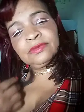 Snapshot of _violetta_- chatting on 02/25/25, 05:36  violetta - online show from 02/25/25, 05:36