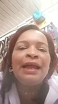 Snapshot of _violetta_- chatting on 02/26/25, 02:57  violetta - online show from 02/26/25, 02:57