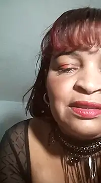 Snapshot of _violetta_- chatting on 02/27/25, 02:10  violetta - online show from 02/27/25, 02:10