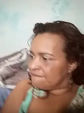 Snapshot of _violetta_- chatting on 03/06/25, 04:30  violetta - online show from 03/06/25, 04:30