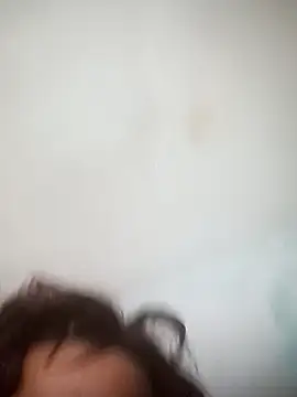 Snapshot of _violetta_- chatting on 03/06/25, 10:36  violetta - online show from 03/06/25, 10:36