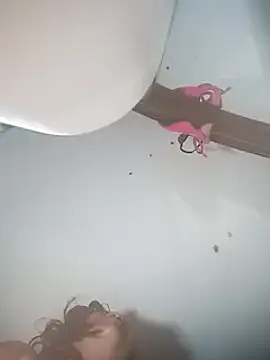 Snapshot of _violetta_- chatting on 03/07/25, 06:43  violetta - online show from 03/07/25, 06:43