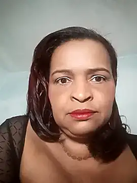 Snapshot of _violetta_- chatting on 03/08/25, 10:24  violetta - online show from 03/08/25, 10:24