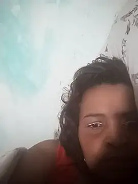 Snapshot of _violetta_- chatting on 03/09/25, 04:27  violetta - online show from 03/09/25, 04:27