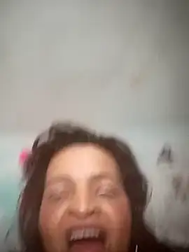 Snapshot of _violetta_- chatting on 03/12/25, 03:13  violetta - online show from 03/12/25, 03:13