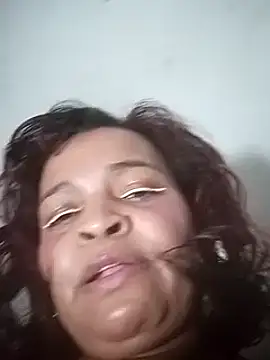 Snapshot of _violetta_- chatting on 03/12/25, 02:12  violetta - online show from 03/12/25, 02:12