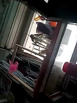 Snapshot of _violetta_- chatting on 03/17/25, 02:56  violetta - online show from 03/17/25, 02:56