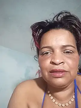 Snapshot of _violetta_- chatting on 03/17/25, 11:32  violetta - online show from 03/17/25, 11:32