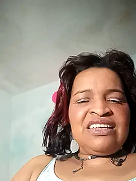 Snapshot of _violetta_- chatting on 03/22/25, 03:20  violetta - online show from 03/22/25, 03:20