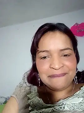 Snapshot of _violetta_- chatting on 09/21/25, 11:12  violetta - online show from 09/21/25, 11:12