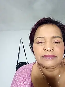 Snapshot of _violetta_- chatting on 09/22/25, 11:56  violetta - online show from 09/22/25, 11:56