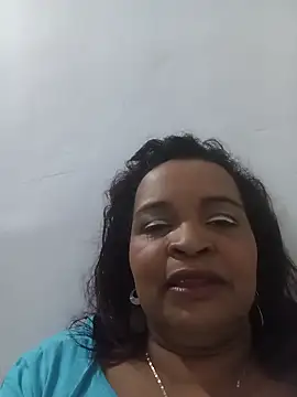 Snapshot of _violetta_- chatting on 04/26/26, 01:31 violetta - online show from 04/26/26, 01:31
