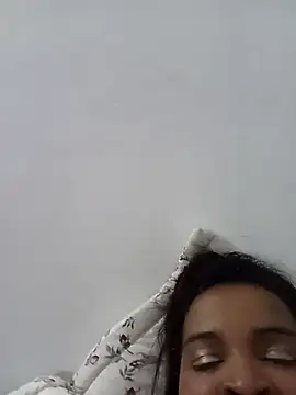 Snapshot of _violetta_- chatting on 04/29/26, 09:21 violetta - online show from 04/29/26, 09:21