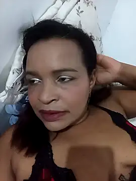 Snapshot of _violetta_- chatting on 05/02/26, 01:10 violetta - online show from 05/02/26, 01:10
