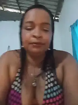 Snapshot of _violetta_- chatting on 05/26/26, 11:50 violetta - online show from 05/26/26, 11:50