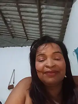 Snapshot of _violetta_- chatting on 05/29/26, 03:15 violetta - online show from 05/29/26, 03:15
